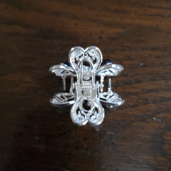 Mini Butterfly Clips - Picture 3 of 9